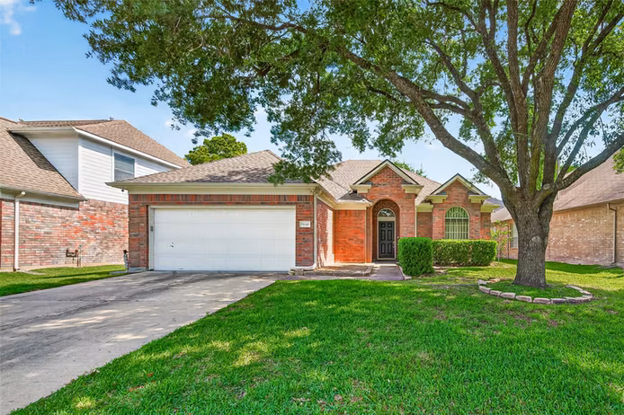 Photo of 9846 N Villa Drive, Houston, TX