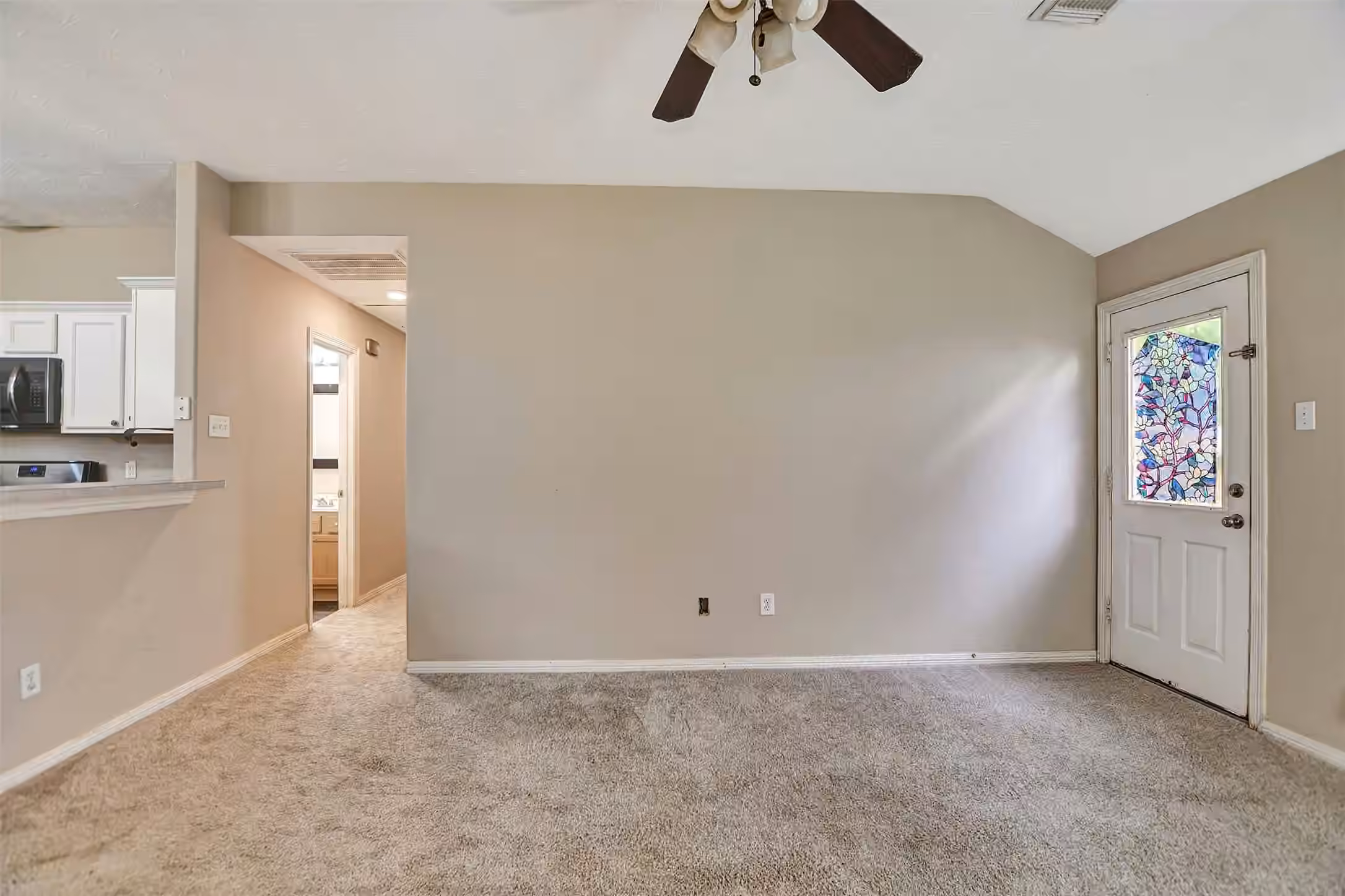 Photo 5 of 24211 Soft Pine Drive, Houston, TX