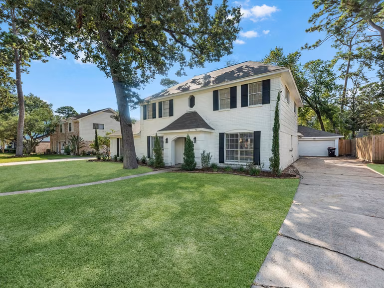 Photo of 711 Lodgehill Lane, Houston, TX 77090