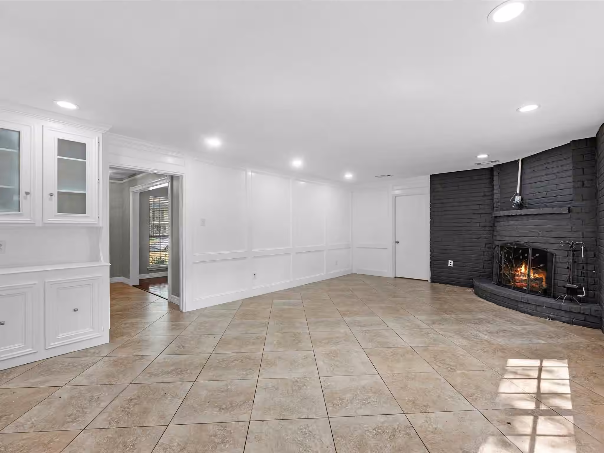 Photo 4 of 711 Lodgehill Lane, Houston, TX
