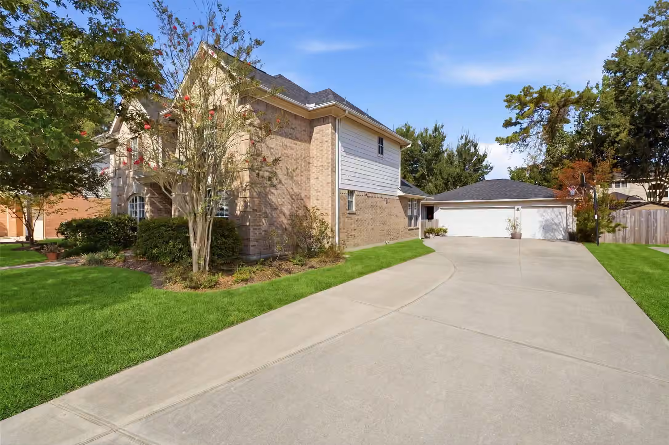 Photo 3 of 2443 Riverway Oak Drive, Kingwood, TX