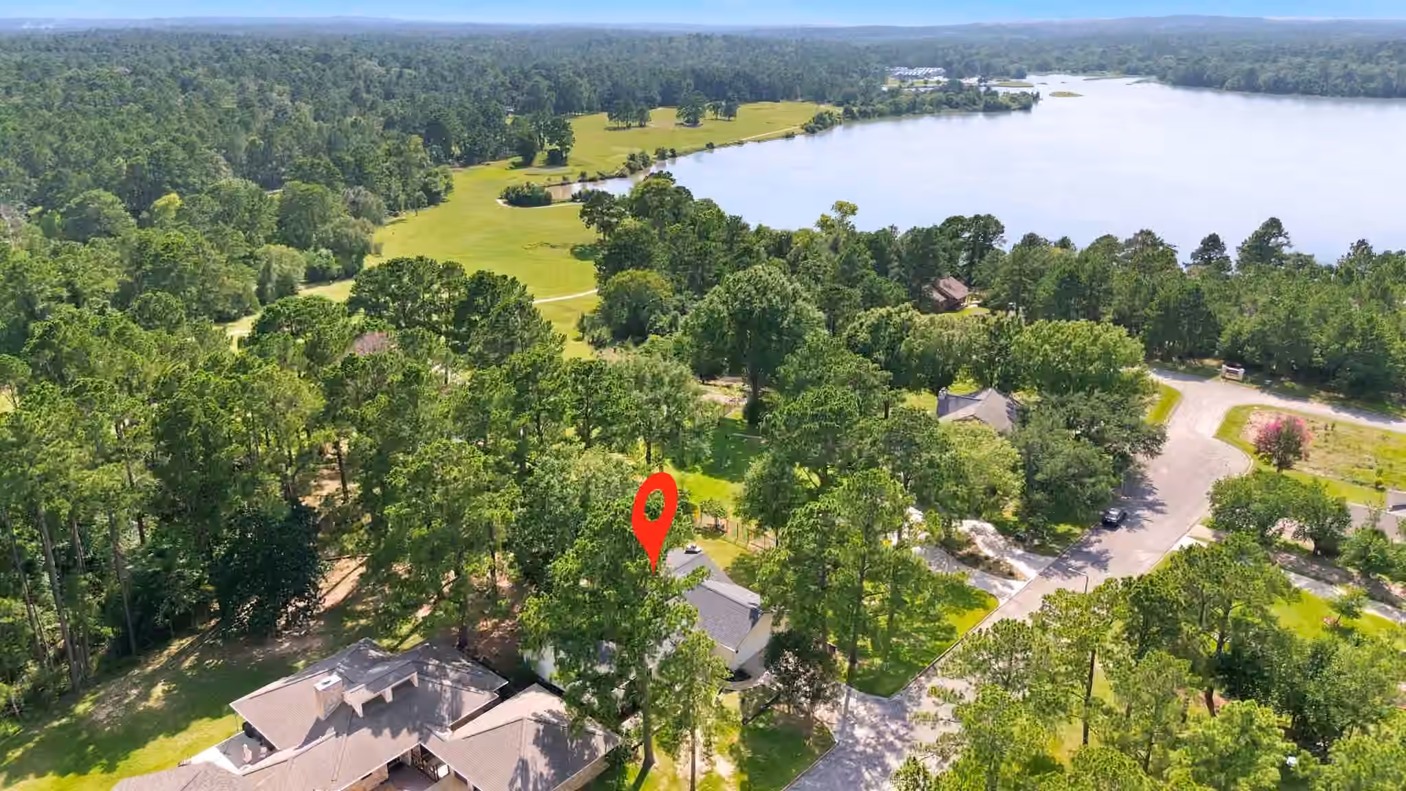 Photo 4 of 22509 Pebble Beach Way, Huntsville, TX