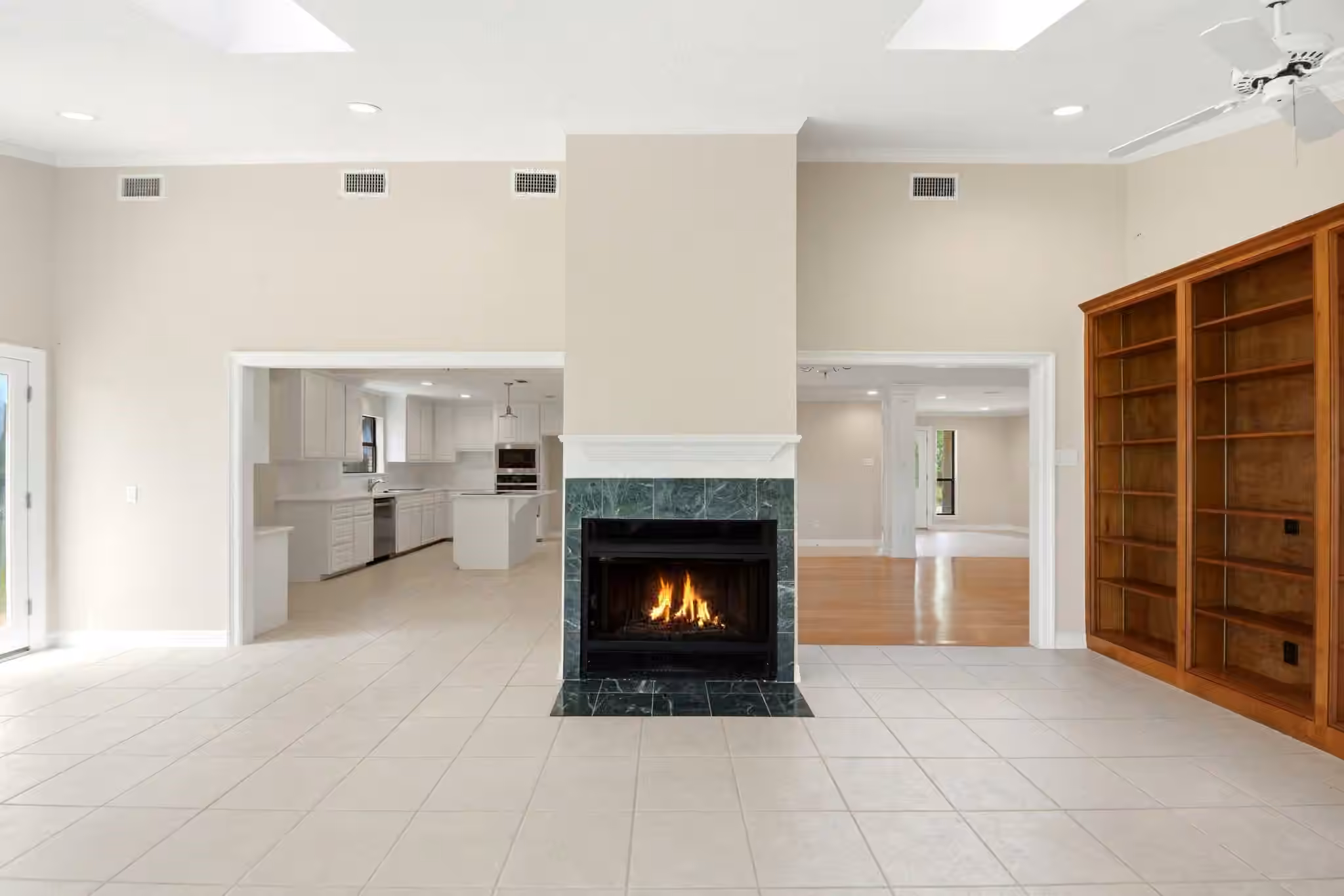 Photo 7 of 22509 Pebble Beach Way, Huntsville, TX