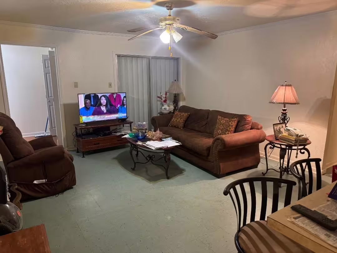 Photo 5 of 3503 Avenue K, Galveston, TX