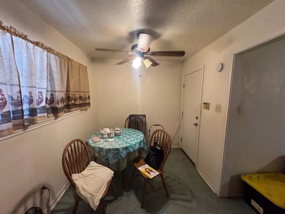 Photo 7 of 3503 Avenue K, Galveston, TX