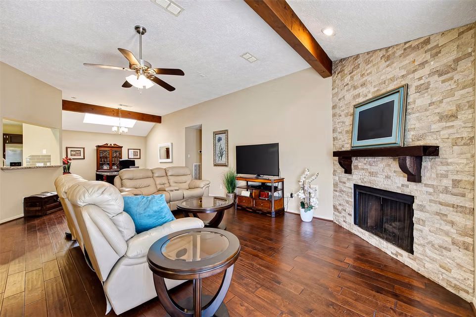 Photo 2 of 1615 Ainsdale Drive, Houston, TX