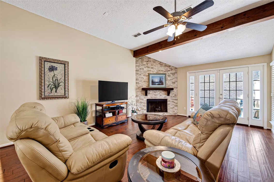 Photo 5 of 1615 Ainsdale Drive, Houston, TX