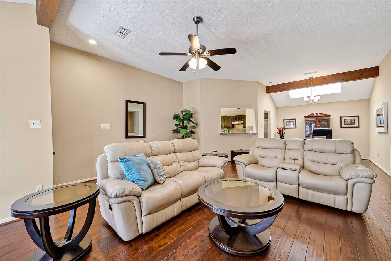Photo 7 of 1615 Ainsdale Drive, Houston, TX