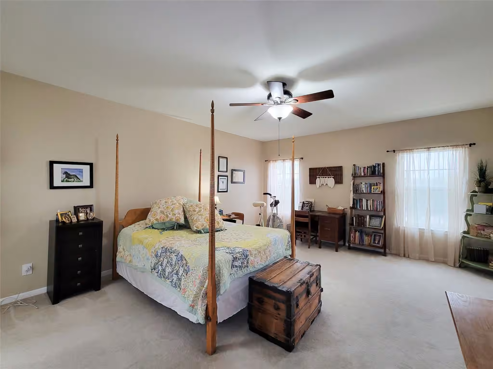 Photo 4 of 3032 Holly Hall Street 3032, Houston, TX