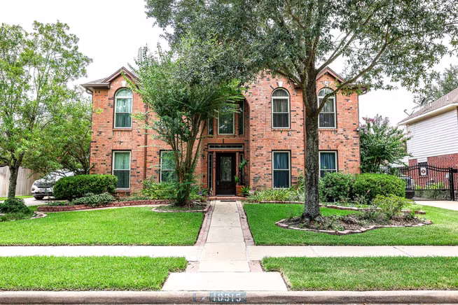 Photo of 10315 Springland Ct, Houston, TX