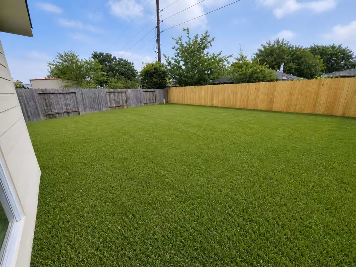 Photo 3 of 16202 Broadglen Court, Houston, TX