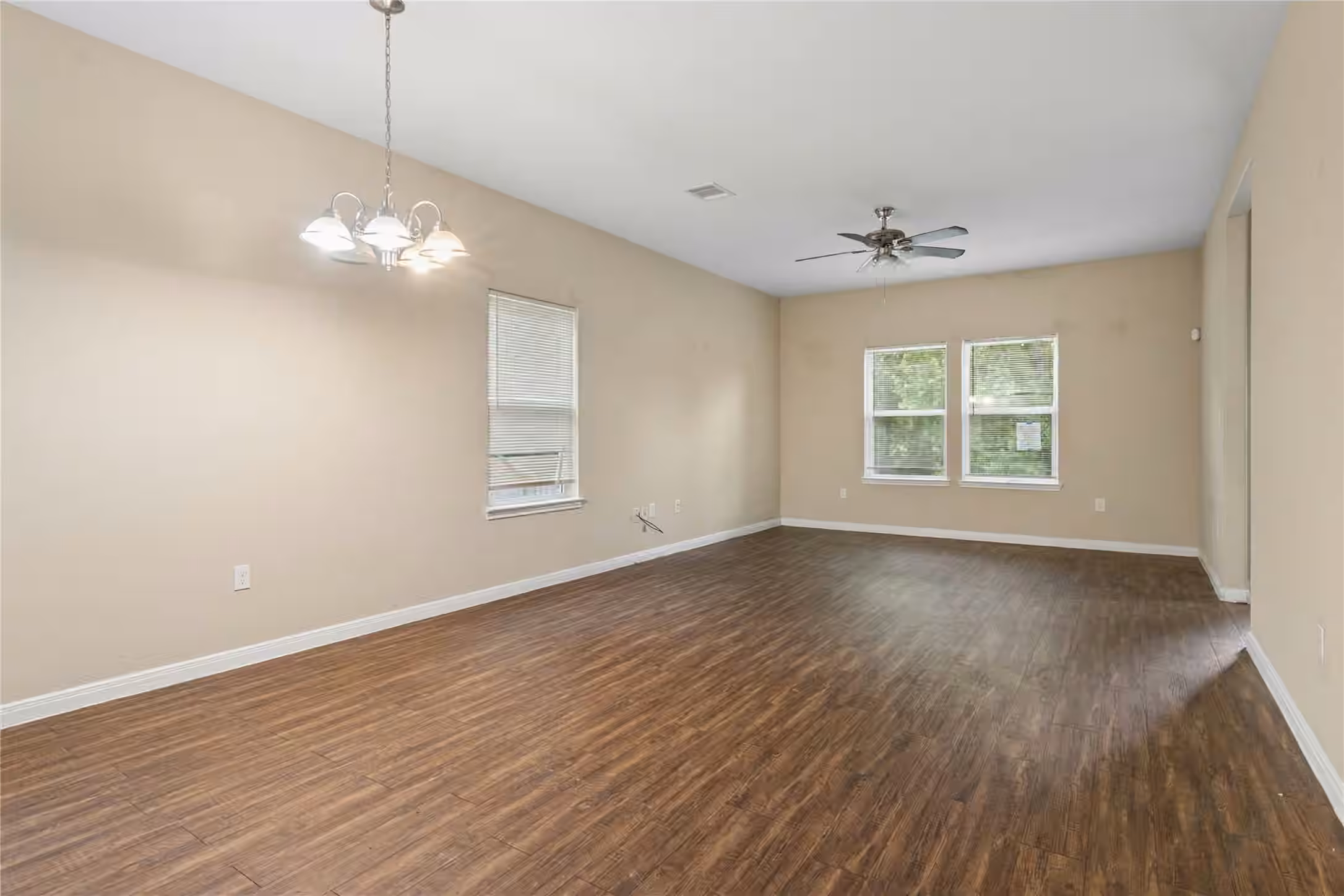 Photo 6 of 4502 Kashmere Street, Houston, TX