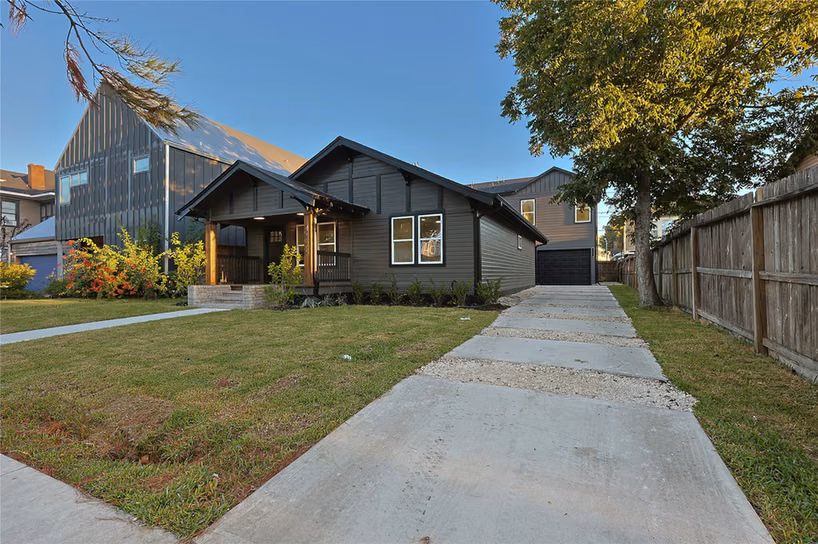 Photo 2 of 4525 Walker Street, Houston, TX