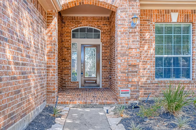 Photo 4 of 13922 Normandy Court, Sugar Land, TX