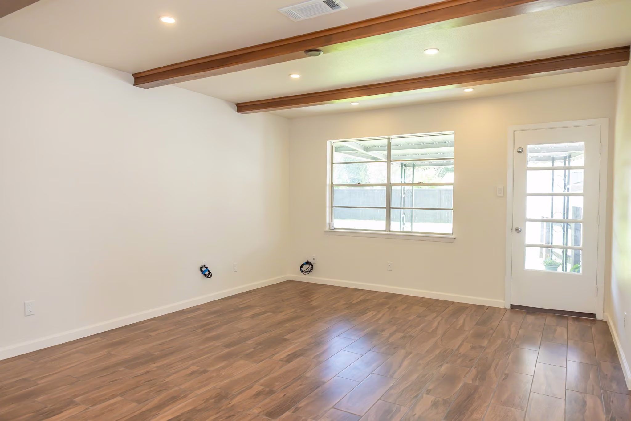 Photo 4 of 9011 Grape Street, Houston, TX