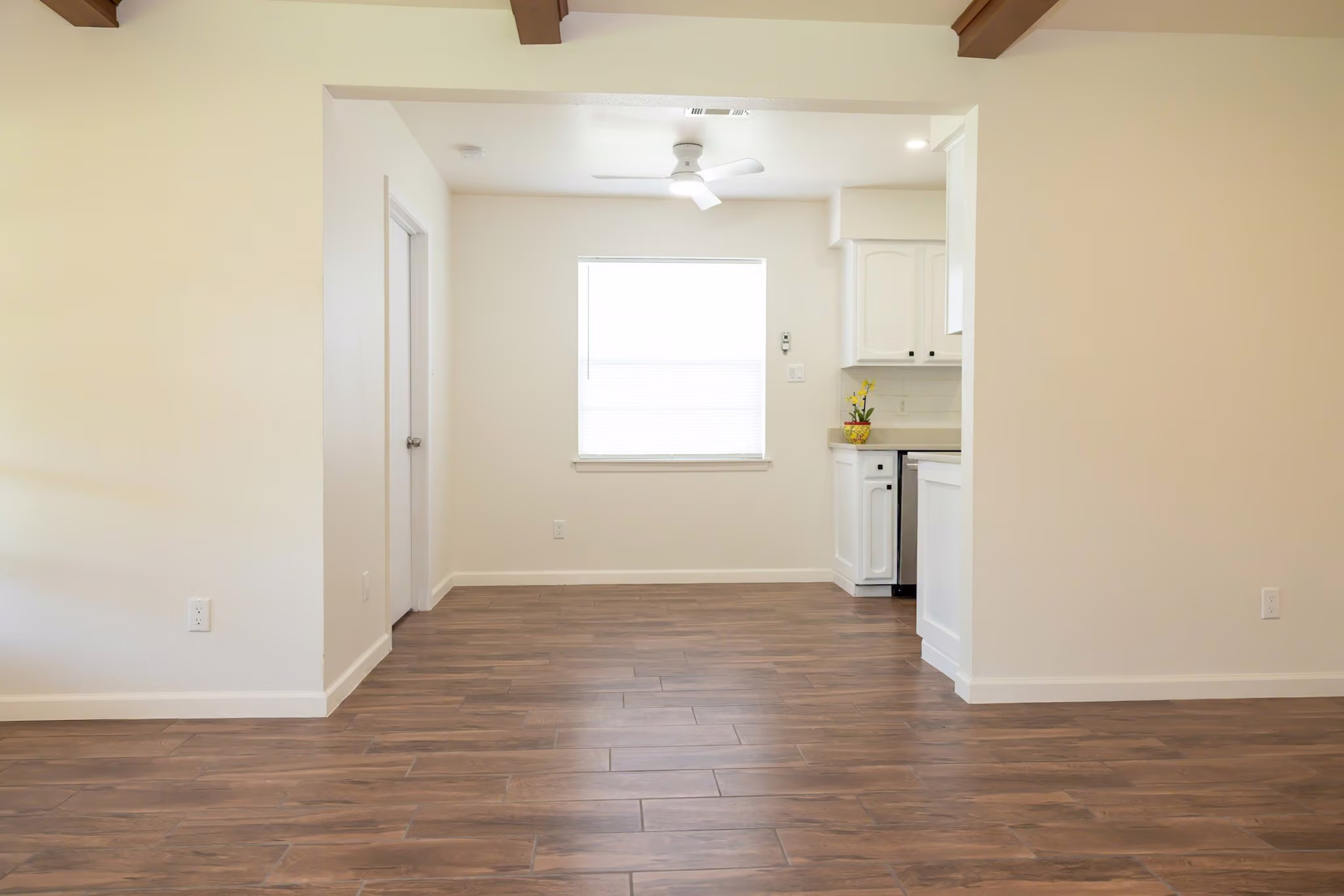 Photo 5 of 9011 Grape Street, Houston, TX