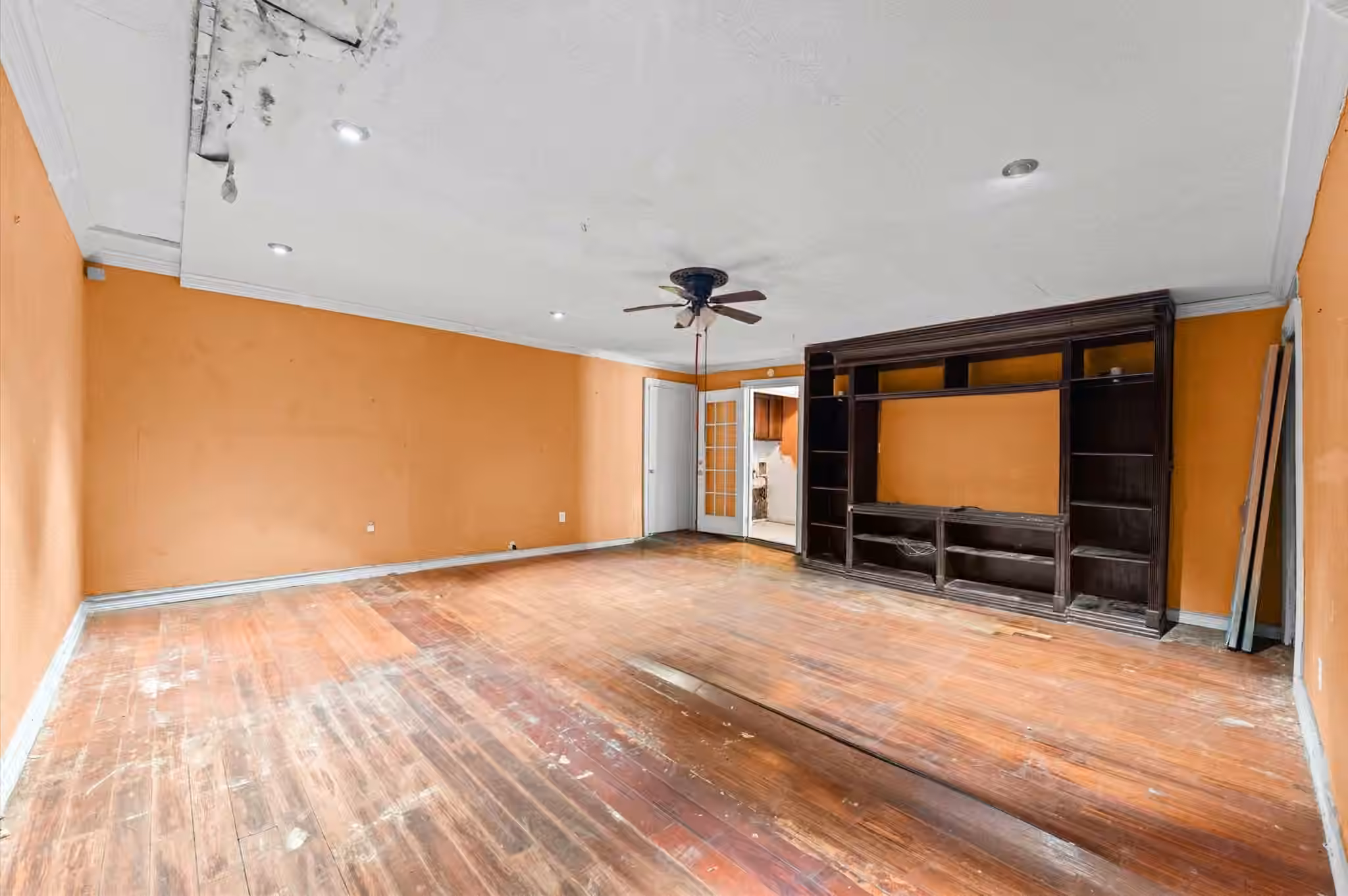 Photo 7 of 7607 Secretariat Lane, Houston, TX