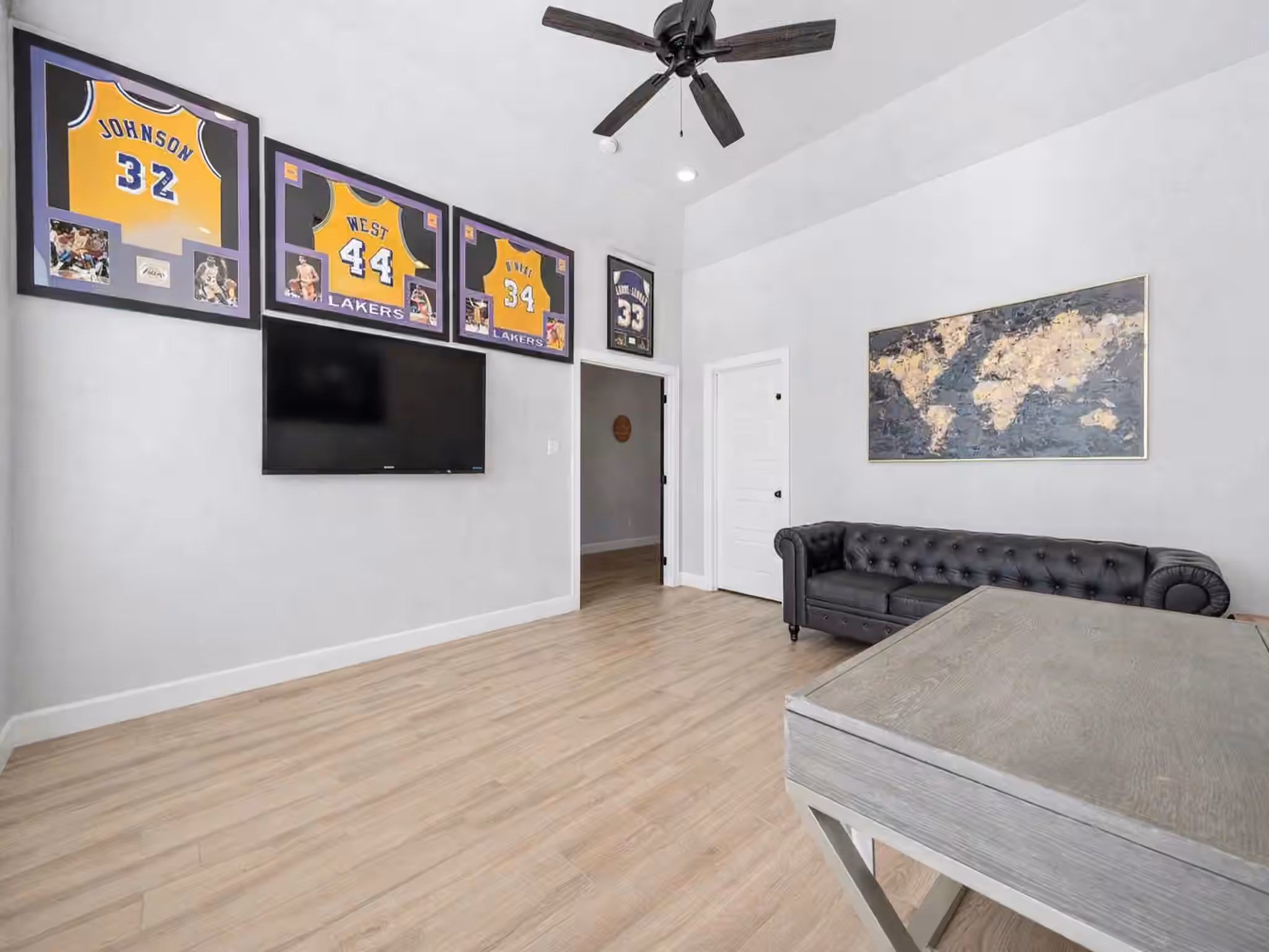 Photo 7 of 800 Greystone Lane, Angleton, TX
