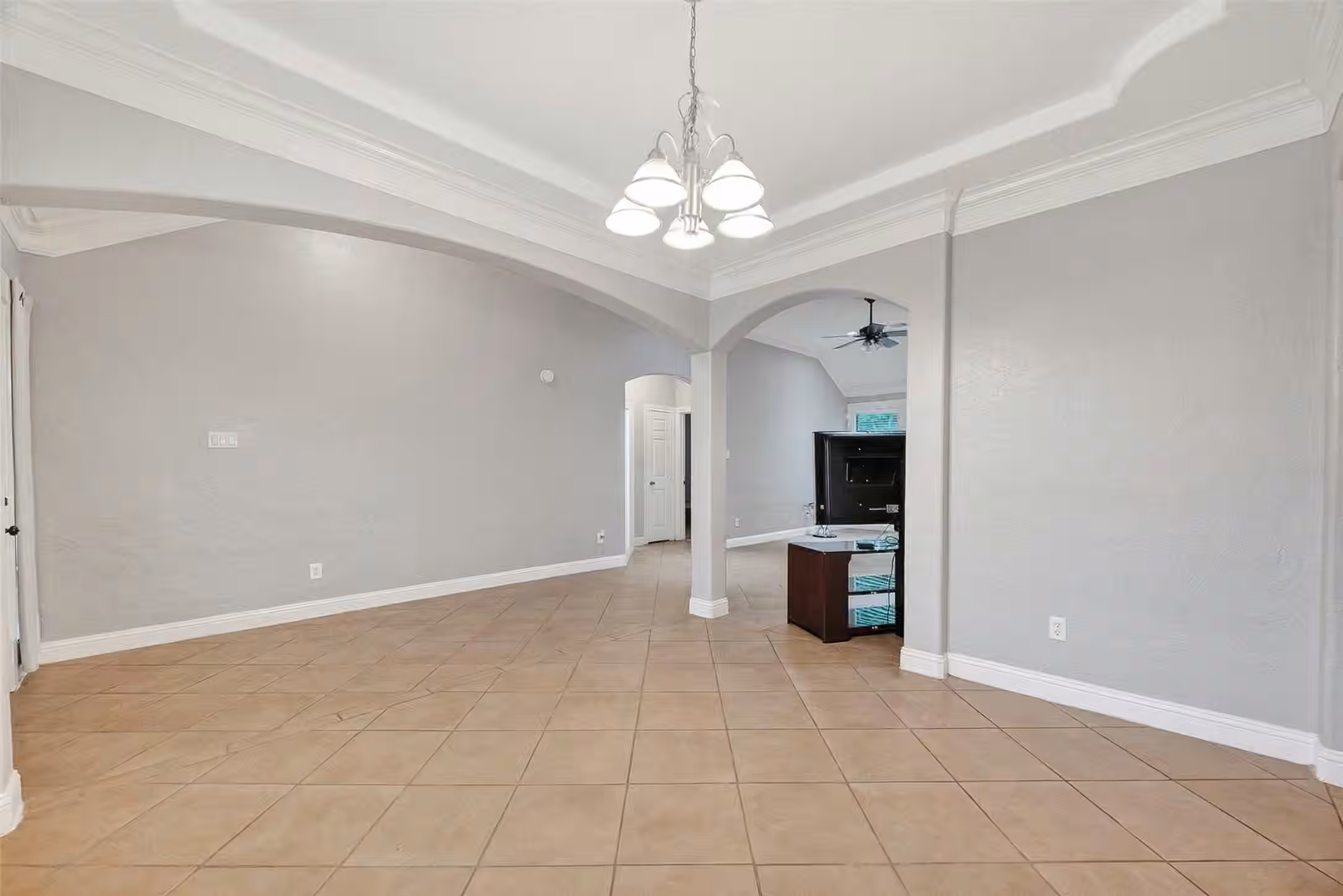 Photo 5 of 934 Genoa Street, Houston, TX