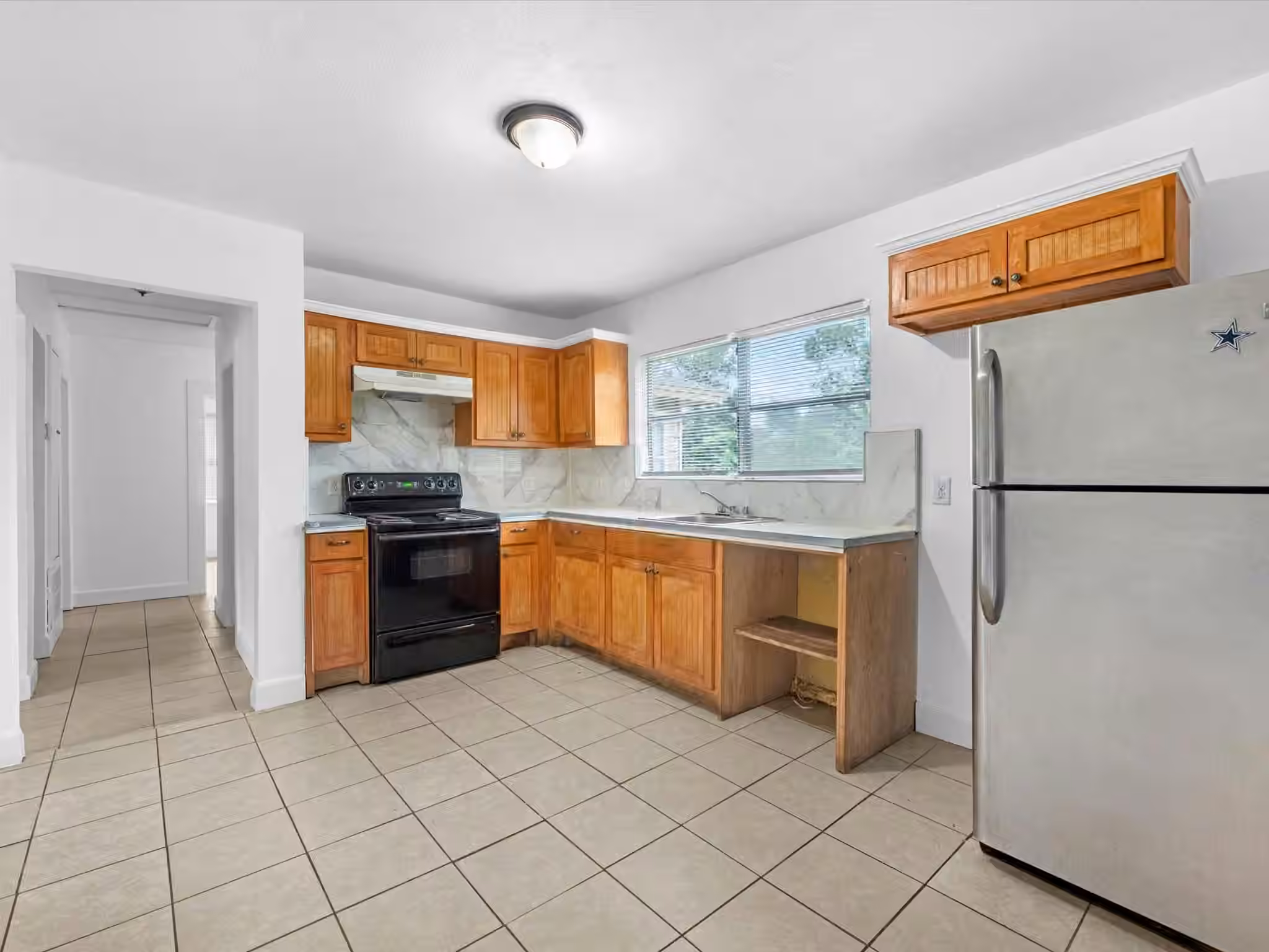 Photo 7 of 838 Rosewick Street, Houston, TX
