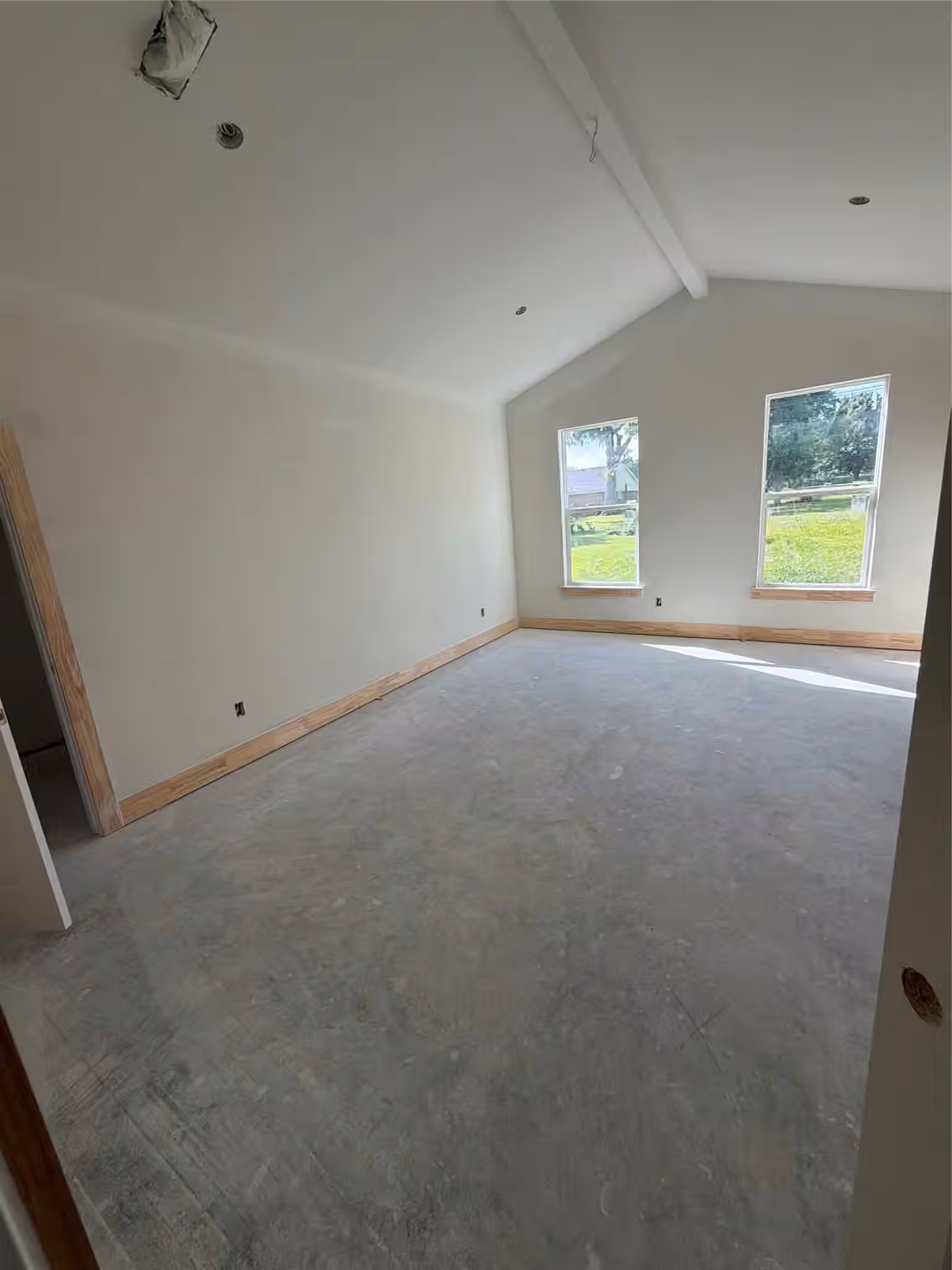 Photo 6 of 6610 Spencer Dr, Jones Creek, TX