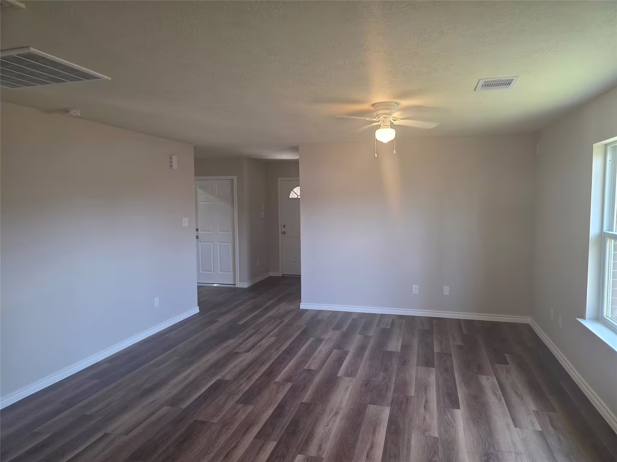 Photo 6 of 9831 Pelsey Street, Houston, TX