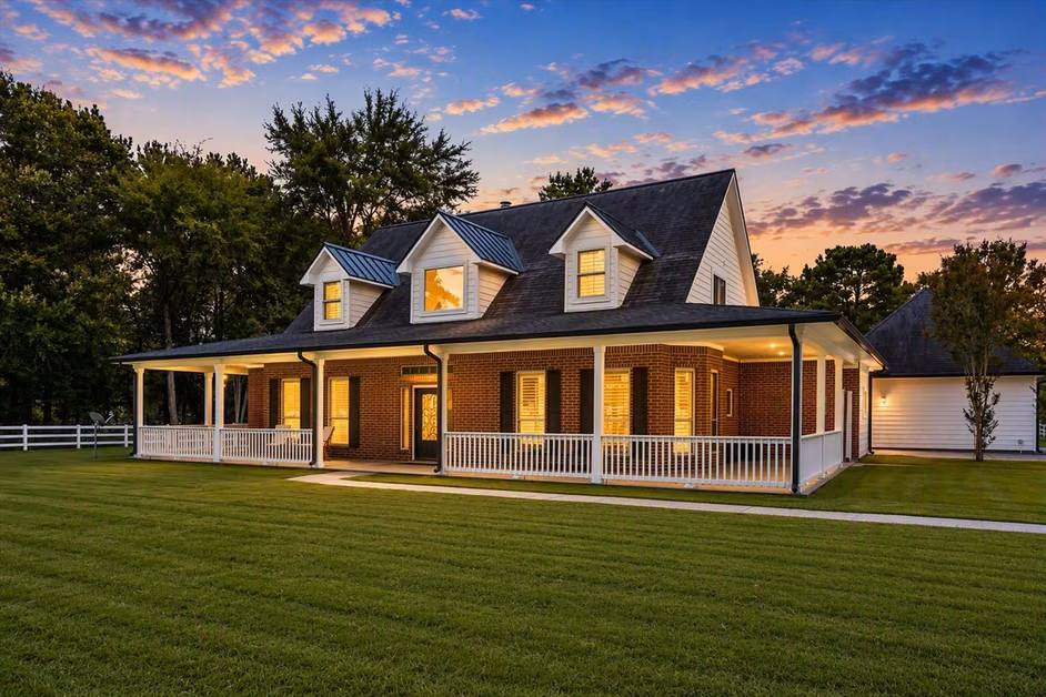 Photo of 9064 Grand Lake Estates Drive, Montgomery, TX