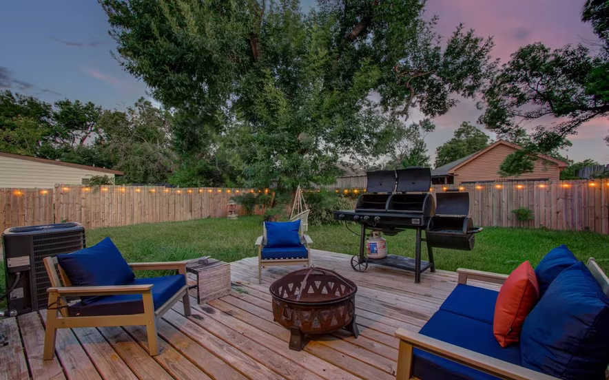 Photo 6 of 5312 Jefferson Street, Houston, TX