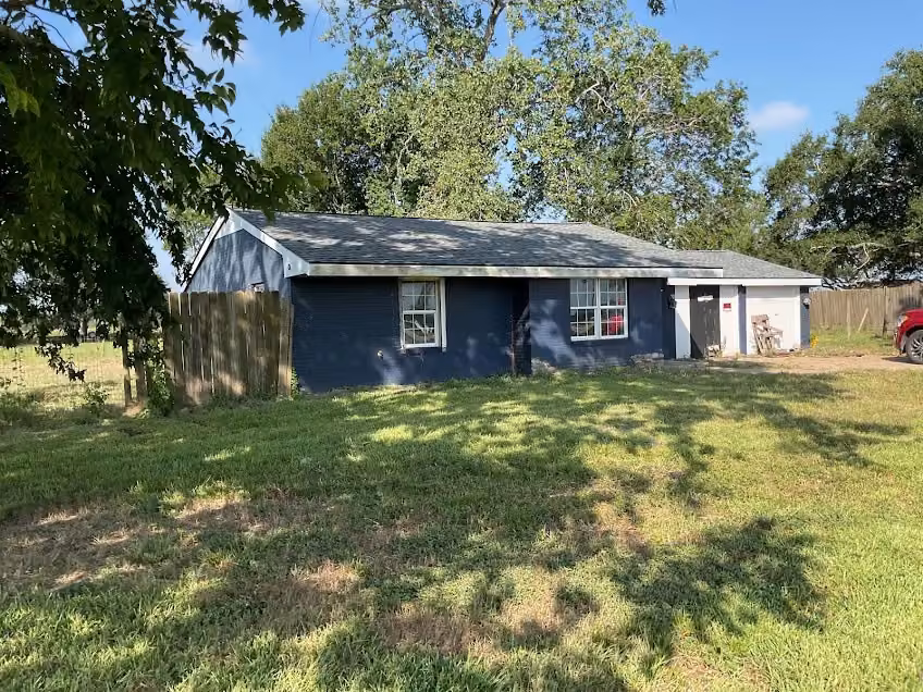 Photo 7 of 20202 Highway 36, Guy, TX
