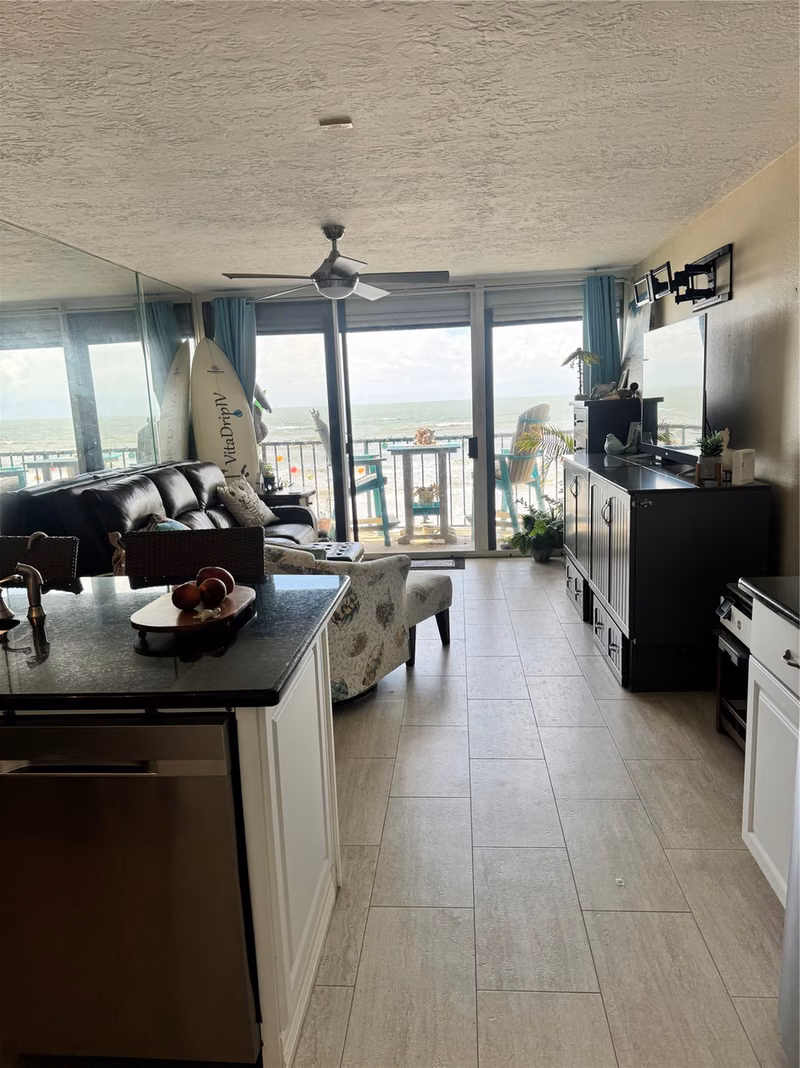 Photo 4 of 11947 Termini San Luis Pass Road 405, Galveston, TX