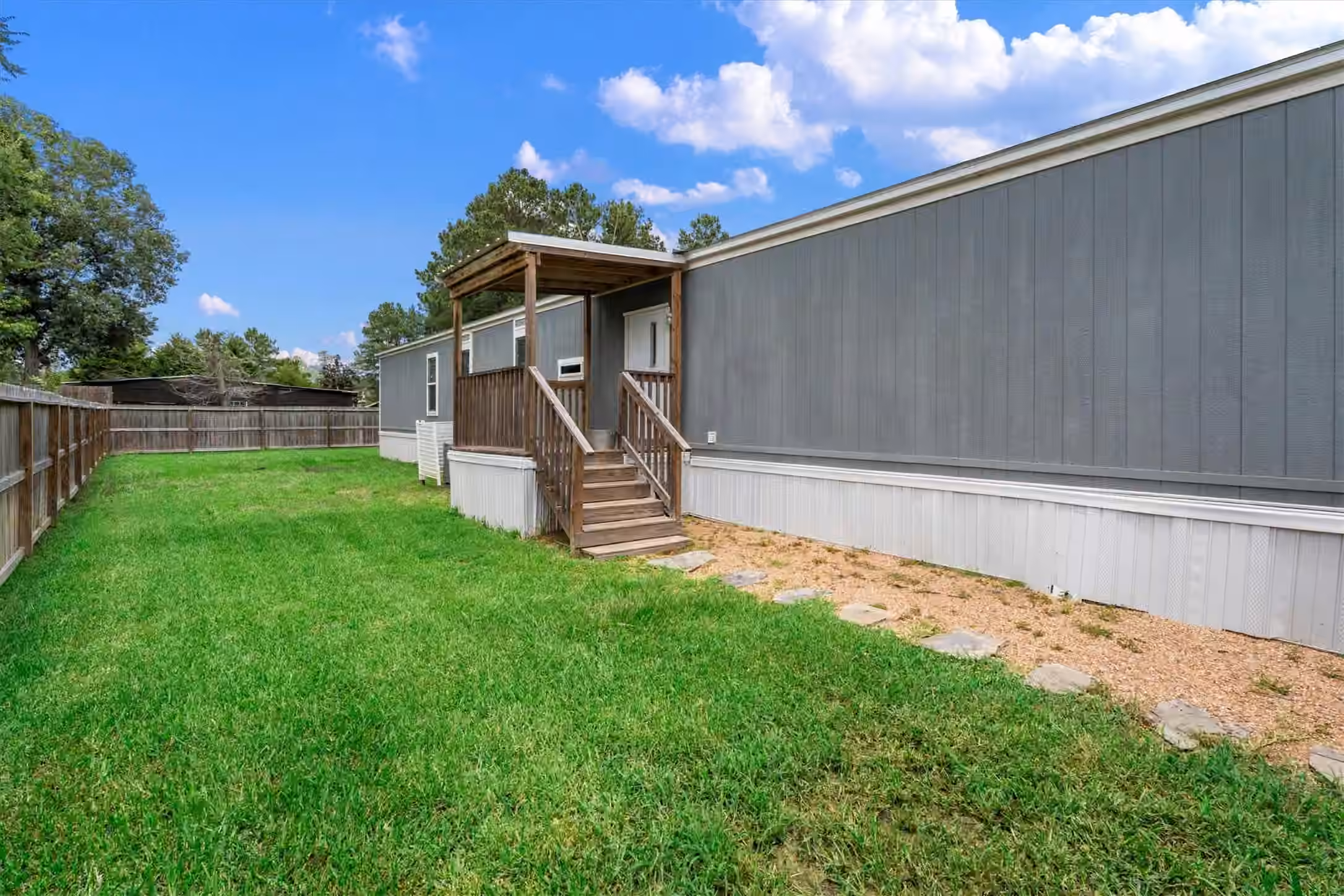 Photo 3 of 16279 Crockett Martin Estates Drive, Conroe, TX