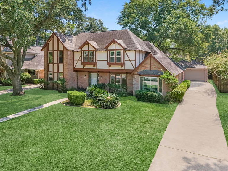 Photo 2 of 8011 Liberty Elm Court, Spring, TX