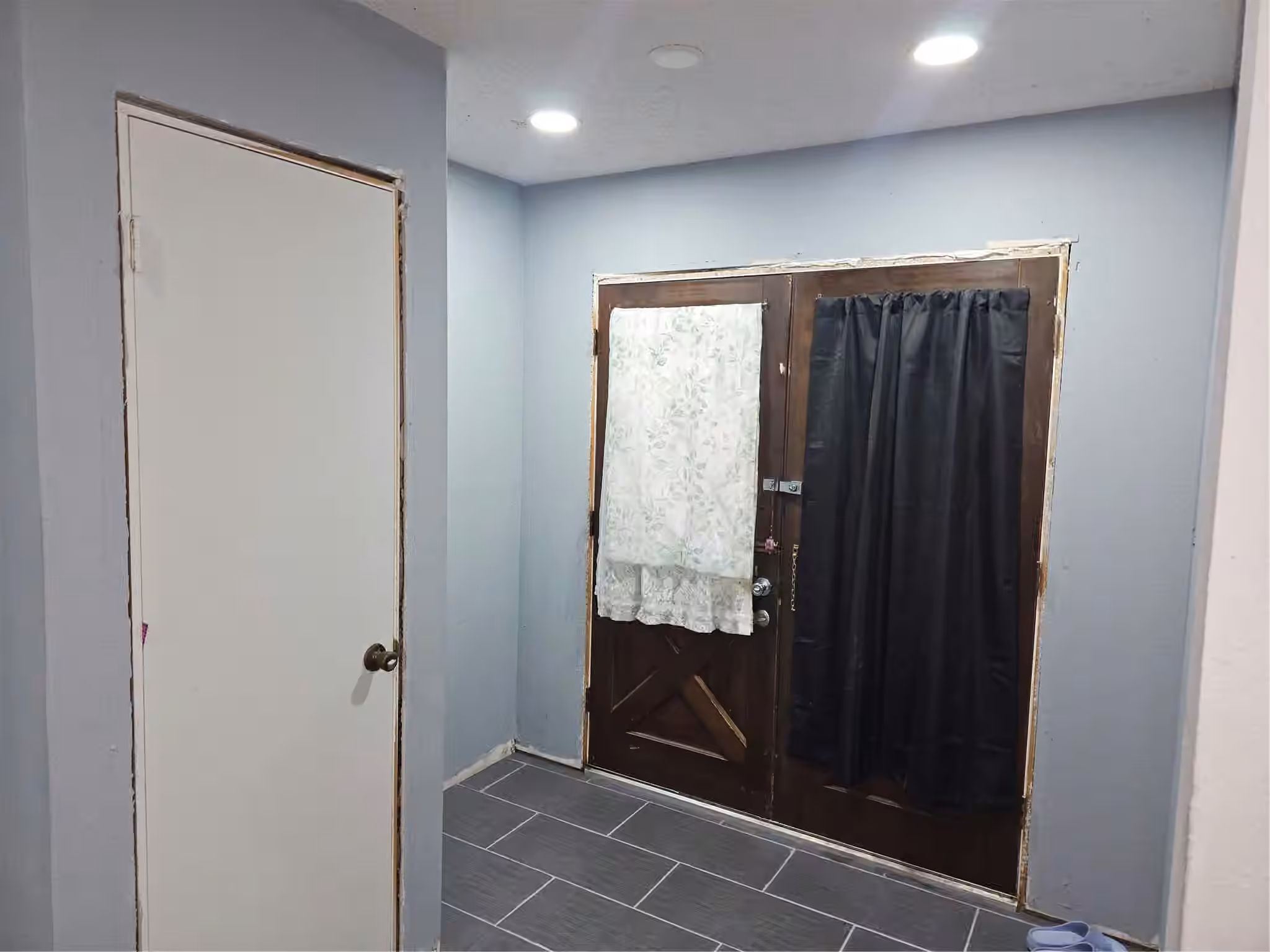 Photo 3 of 909 Lilac Street, La Marque, TX