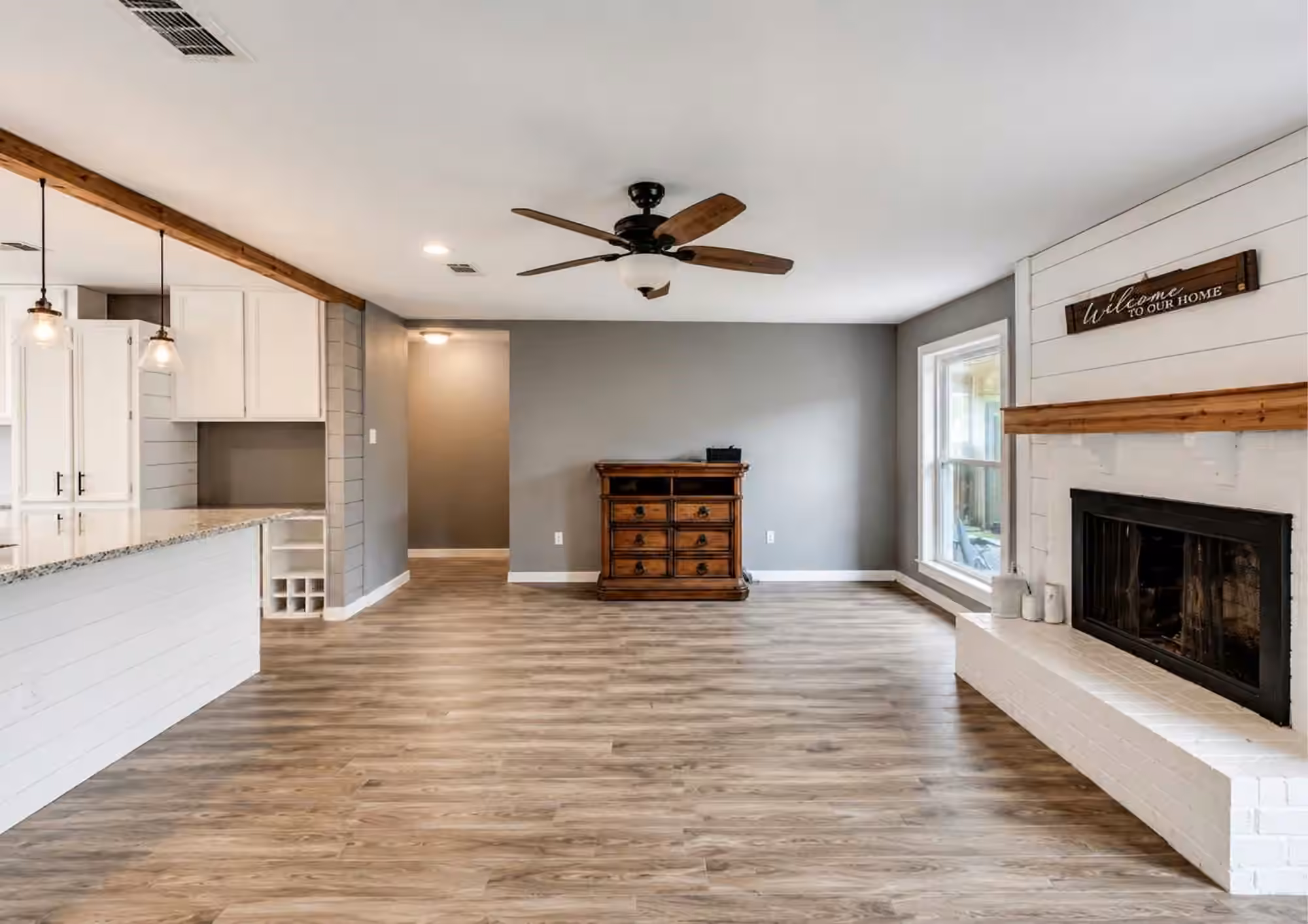 Photo 7 of 1226 Ave H, Danbury, TX