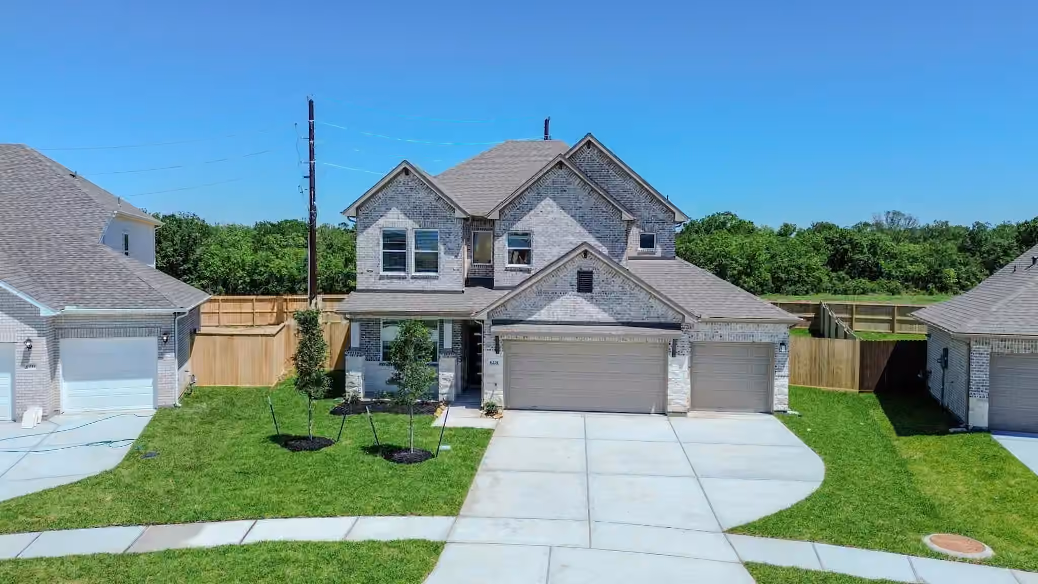 Photo of 6215 Royal Palm Drive, Manvel, TX 77578