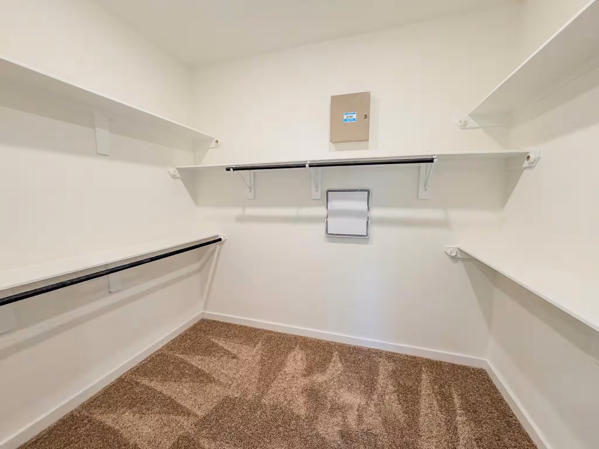 Photo 7 of 6215 Royal Palm Drive, Manvel, TX