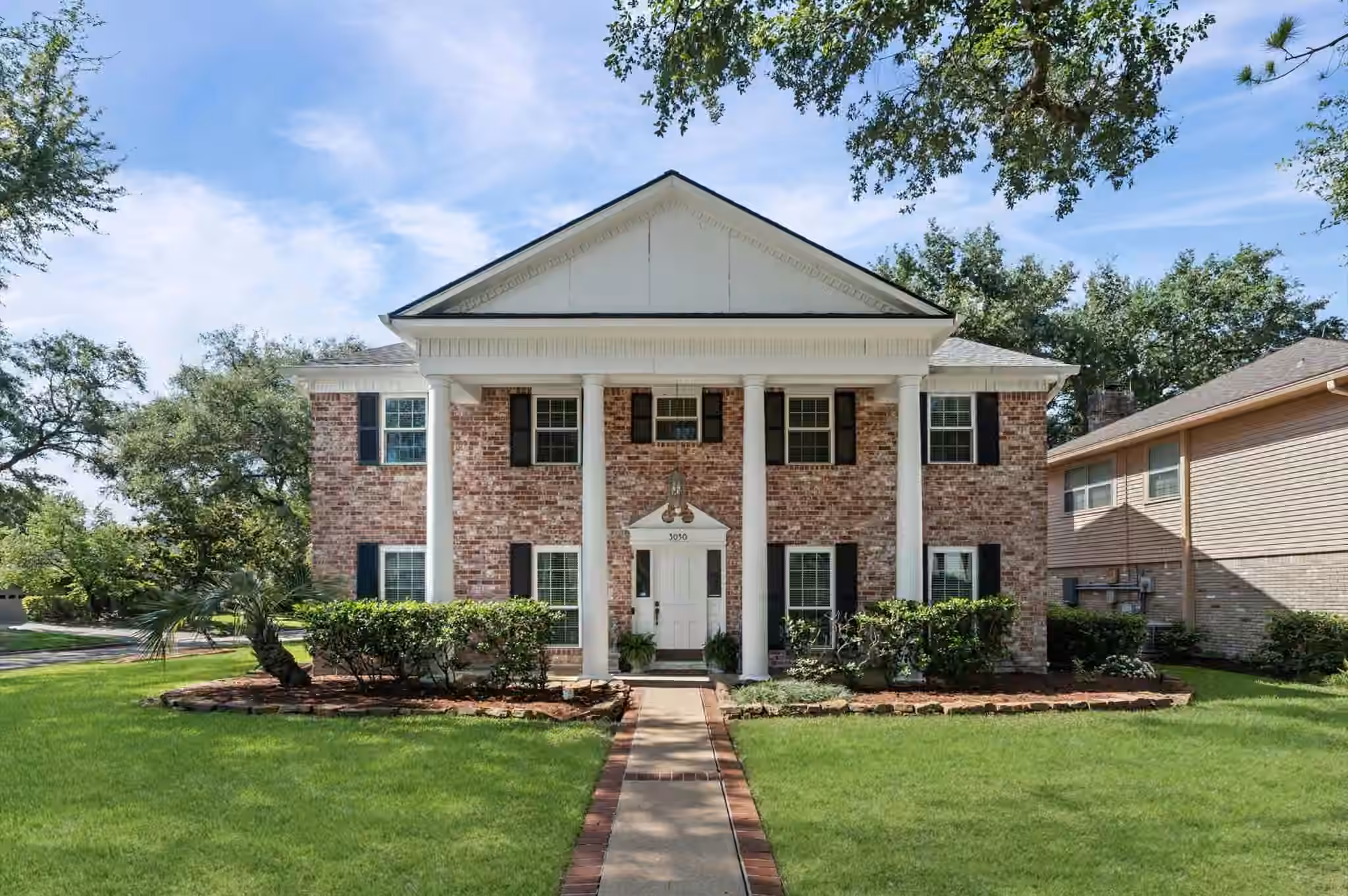 Photo 2 of 3030 Broadmoor Drive, Sugar Land, TX