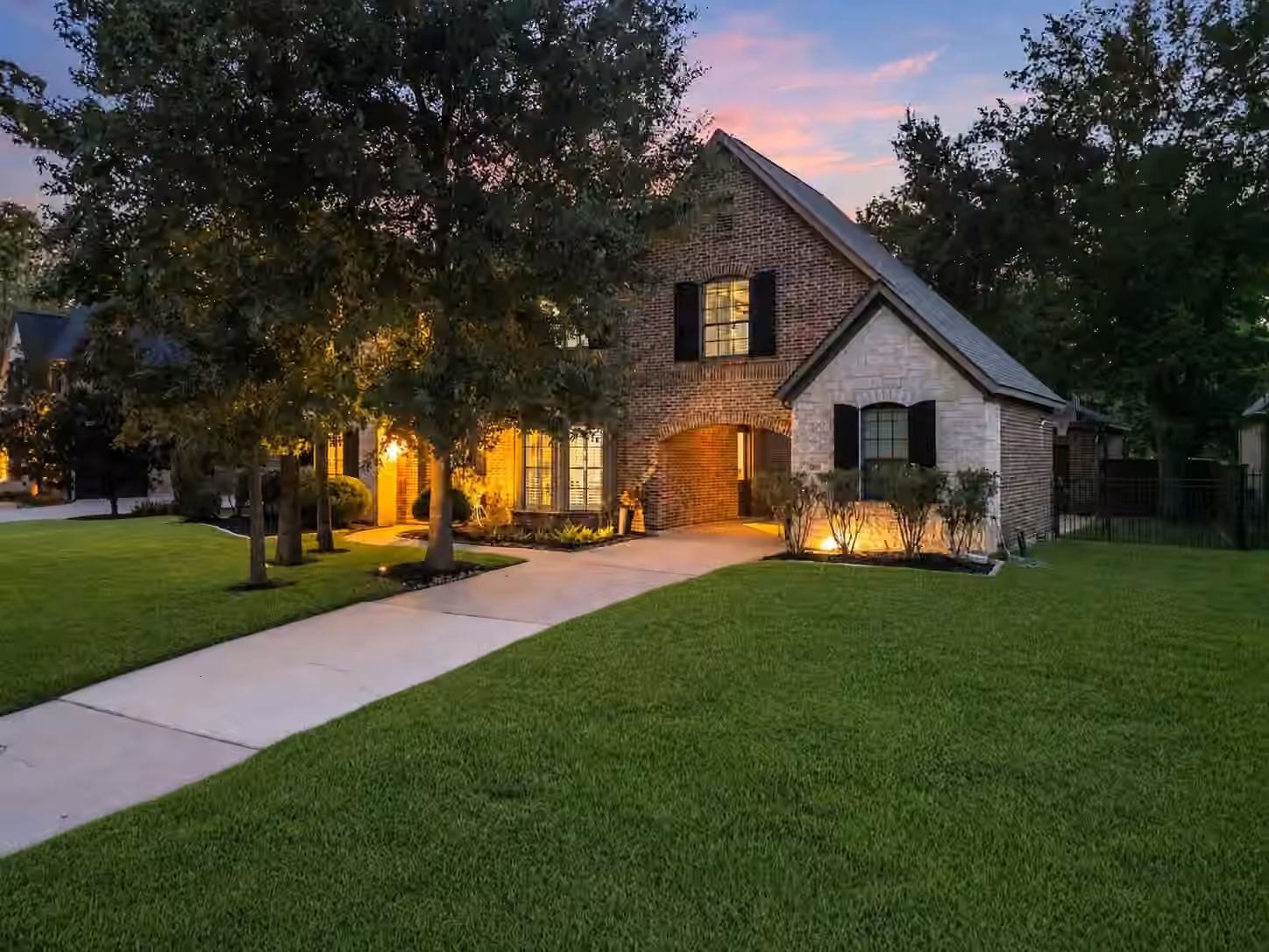 Photo 2 of 107 Del Monte Pines Drive, Montgomery, TX