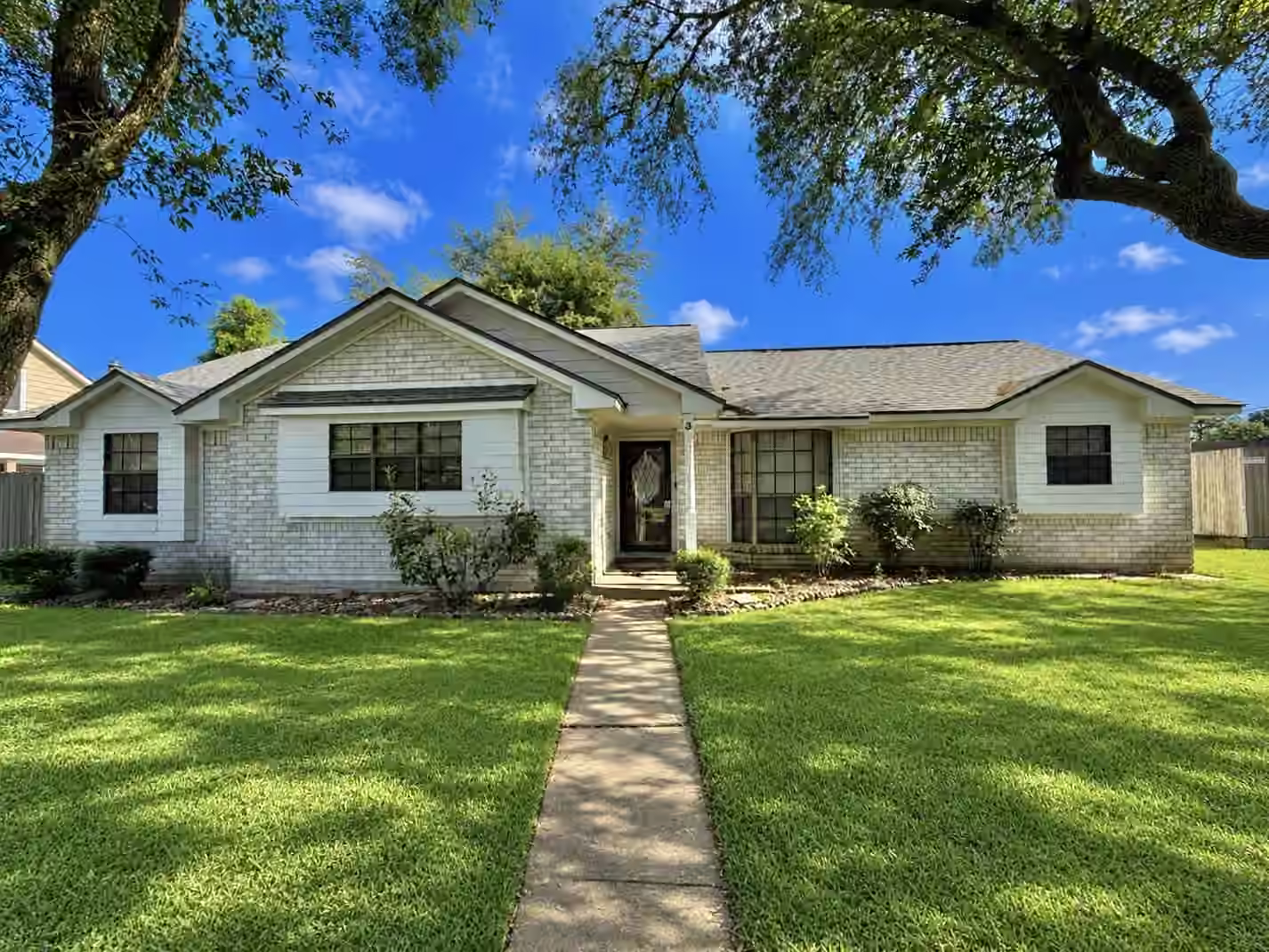 Photo of 3 S Erik Drive, Angleton, TX