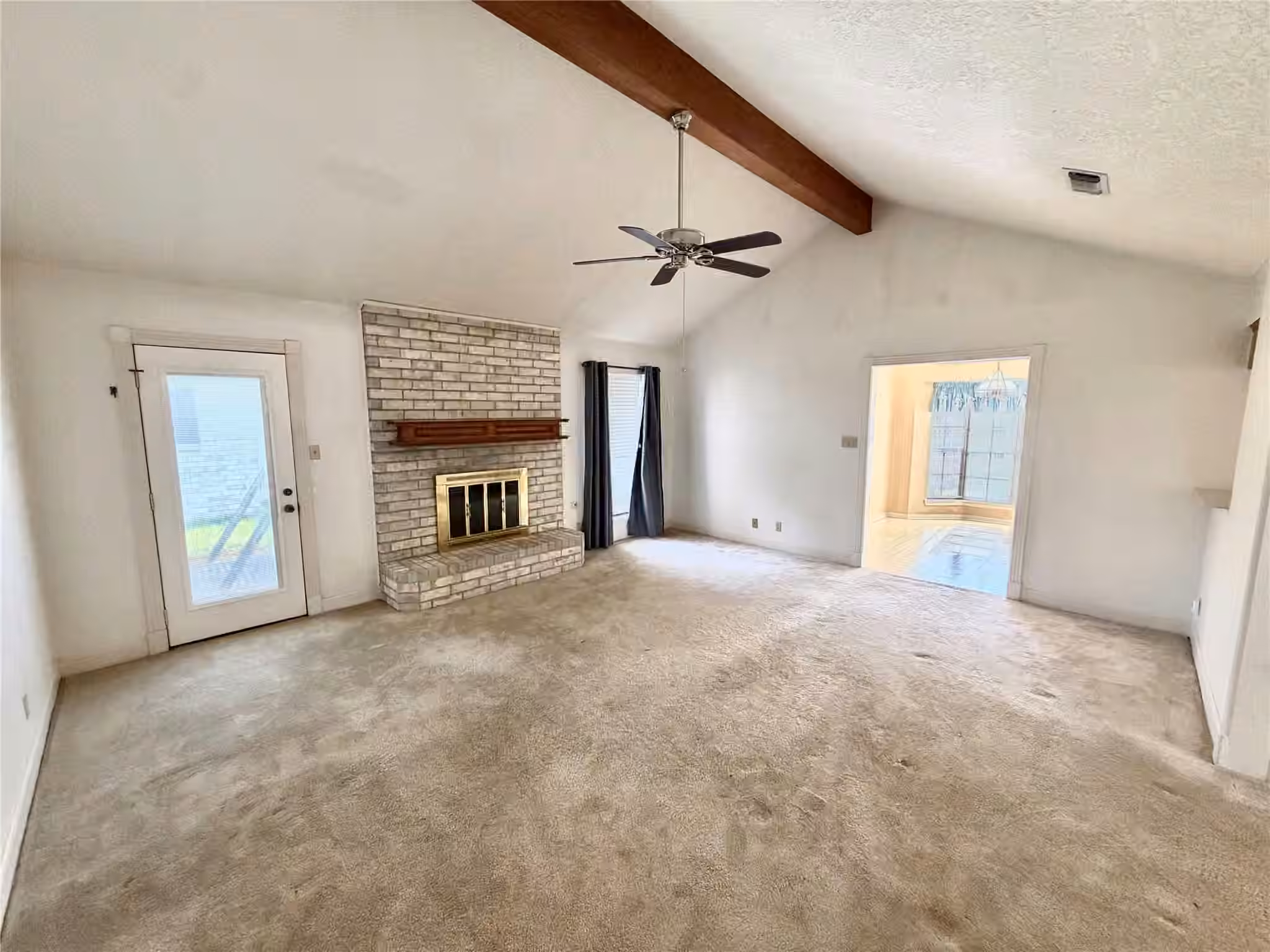 Photo 6 of 3 S Erik Drive, Angleton, TX