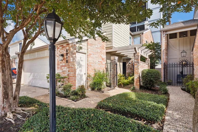 Photo of 5818 Valley Forge Drive 108, Houston, TX