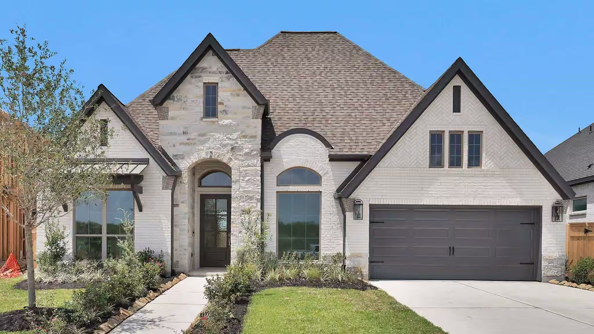 Photo 2 of 2711 Crown Ridge Drive, Missouri City, TX