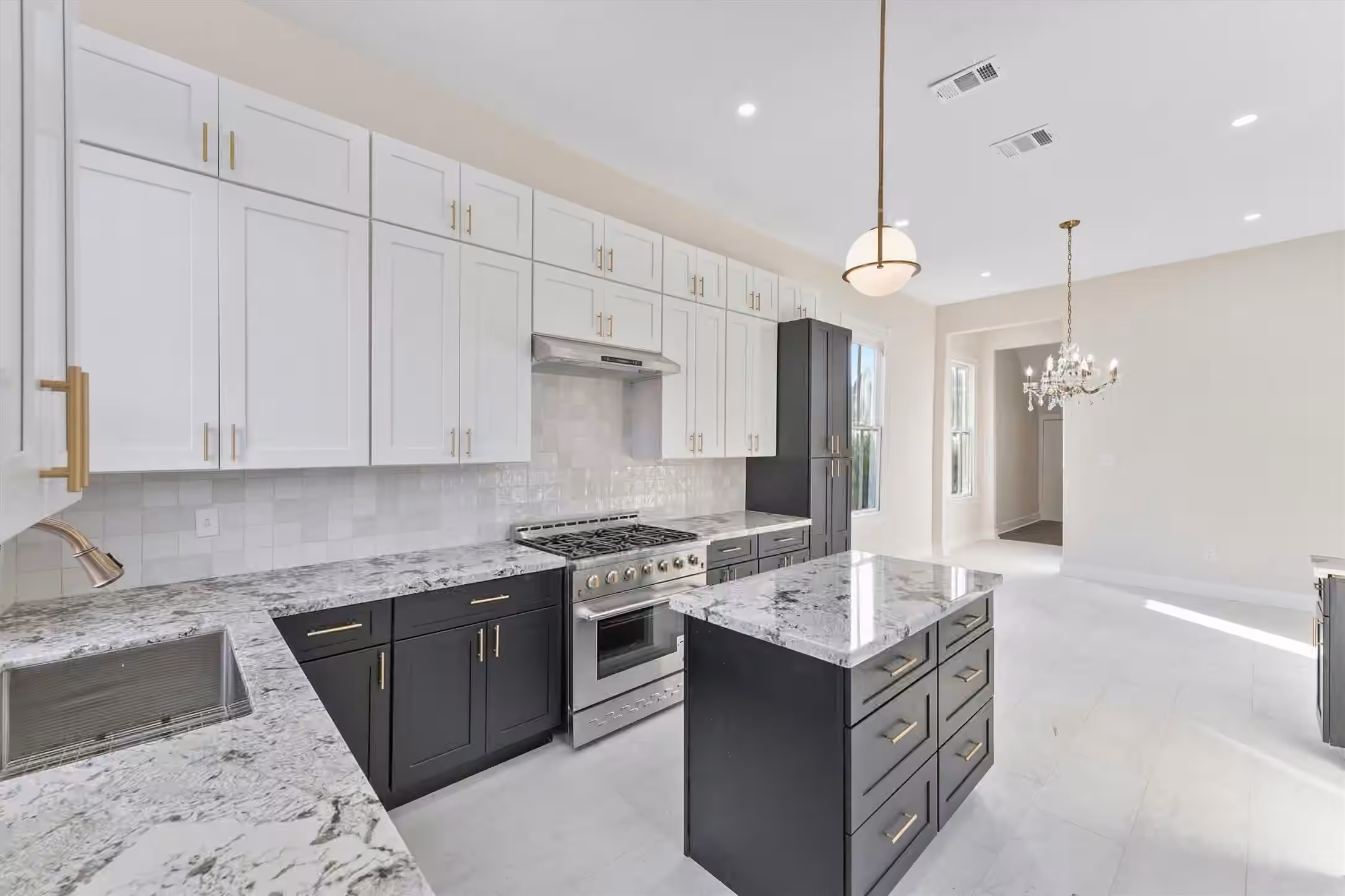 Photo 6 of 1607 Market Street, Galveston, TX