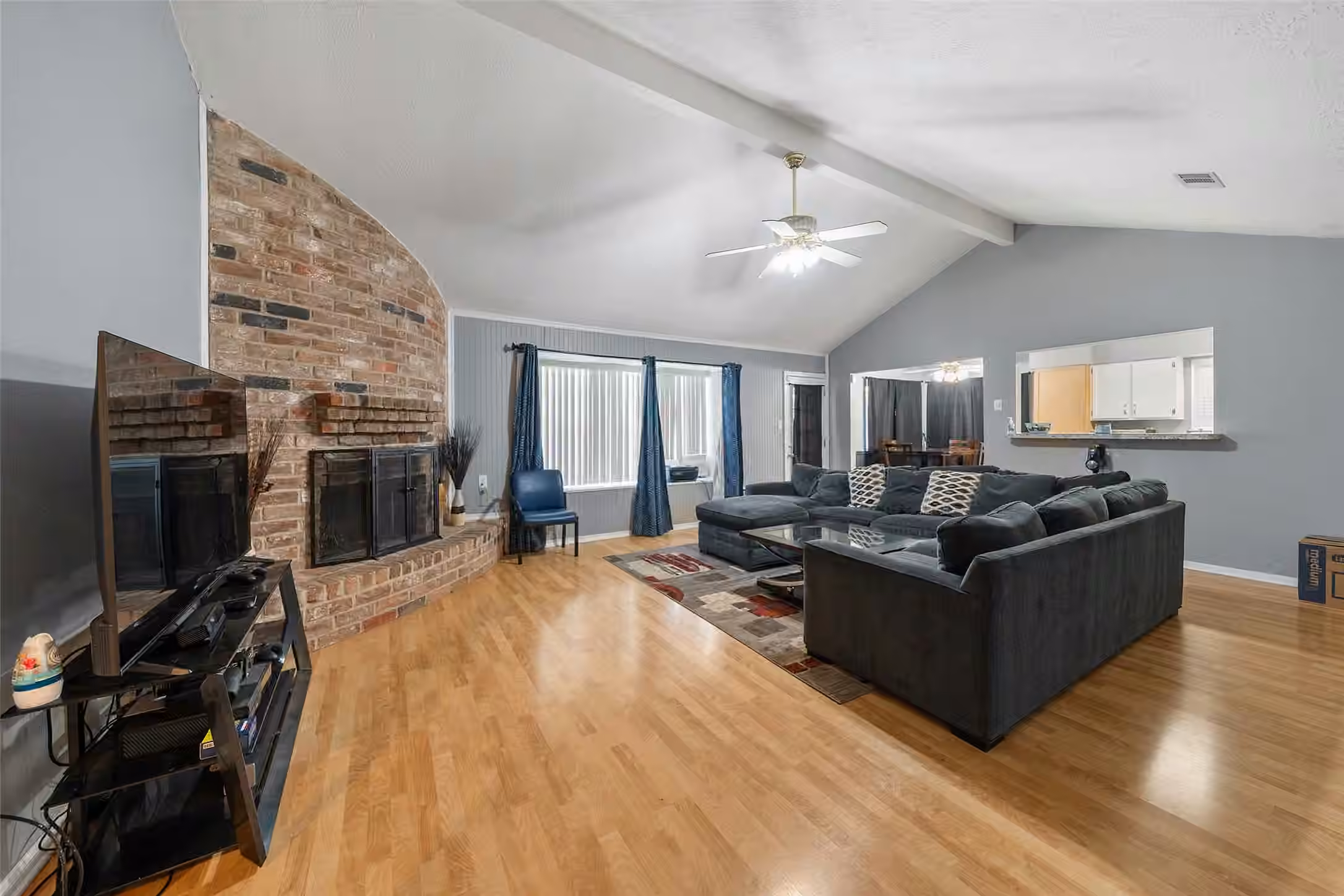 Photo 4 of 23130 Pennsgrove Road, Spring, TX