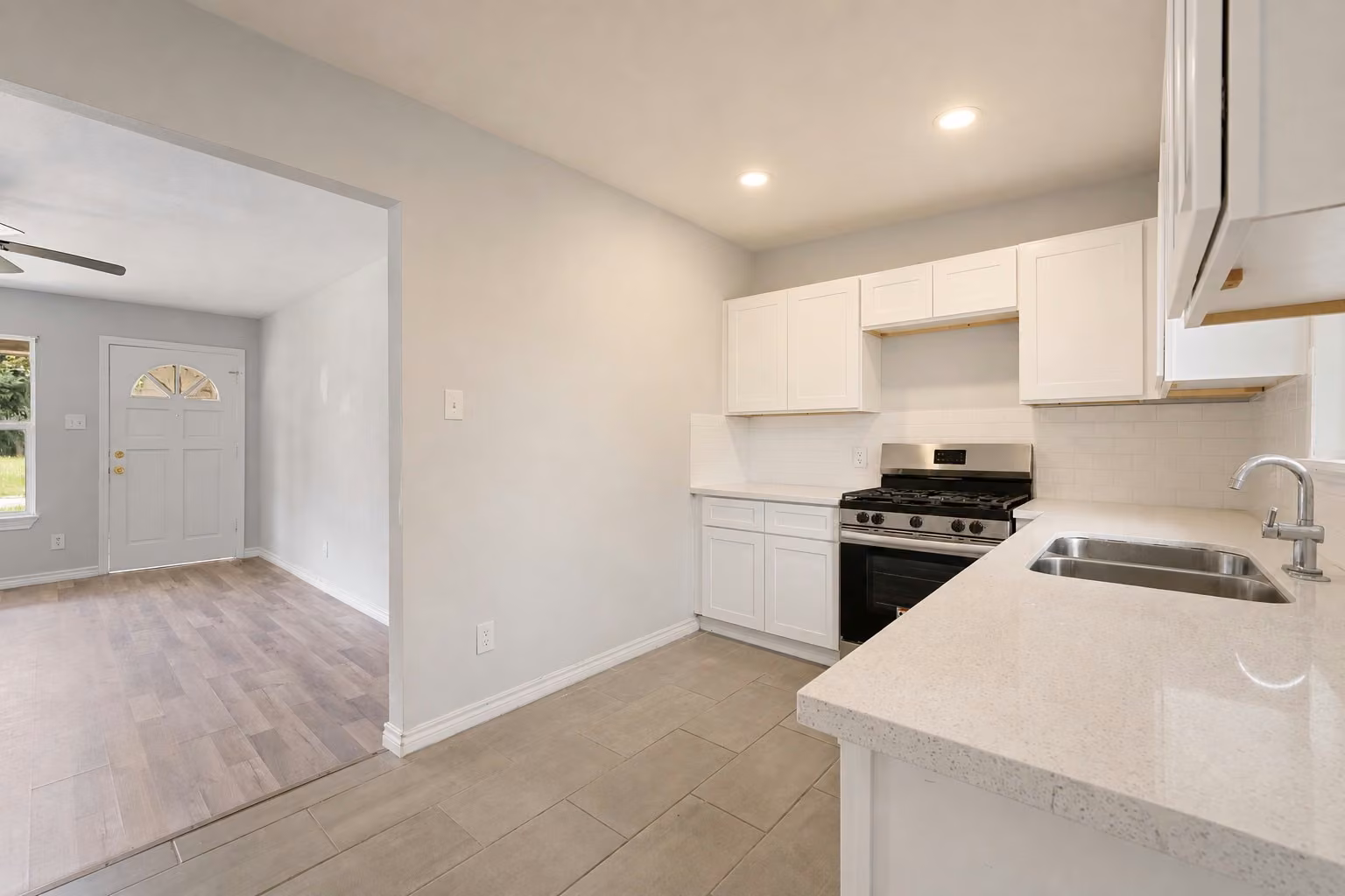 Photo 6 of 442 Glenburnie Drive, Houston, TX