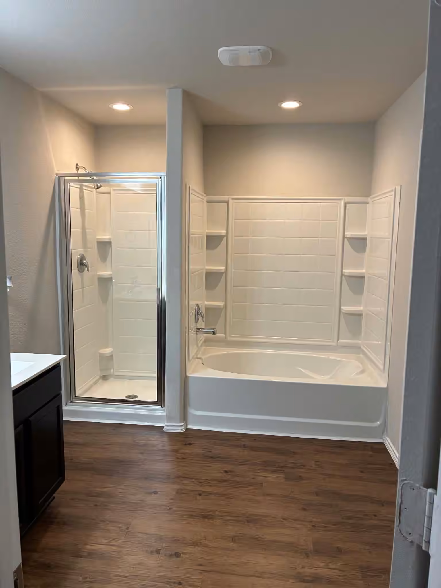 Photo 3 of 5606 Mesquite Oaks Trail, Spring, TX