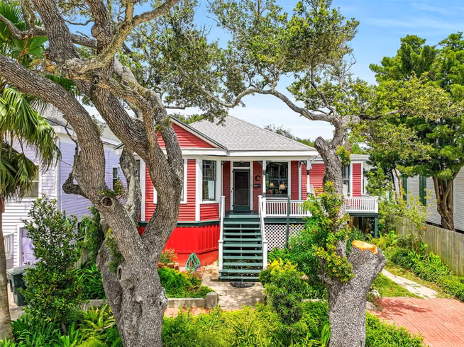 Photo 2 of 1518 21st Street, Galveston, TX
