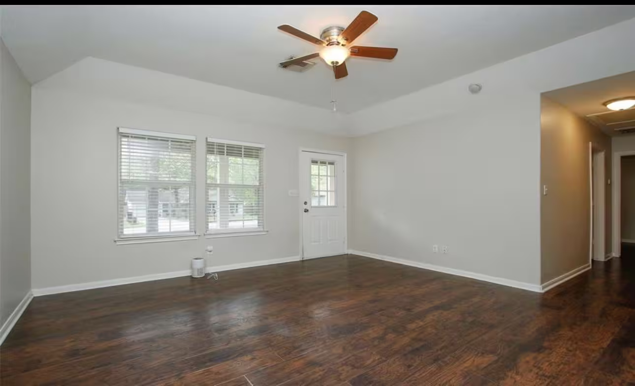 Photo 2 of 10819 Royal Tricia Drive, Conroe, TX