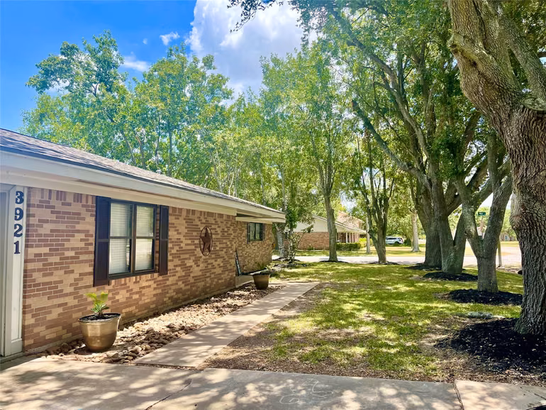 Photo of 3921 Doris Street, Bay City, TX 77414