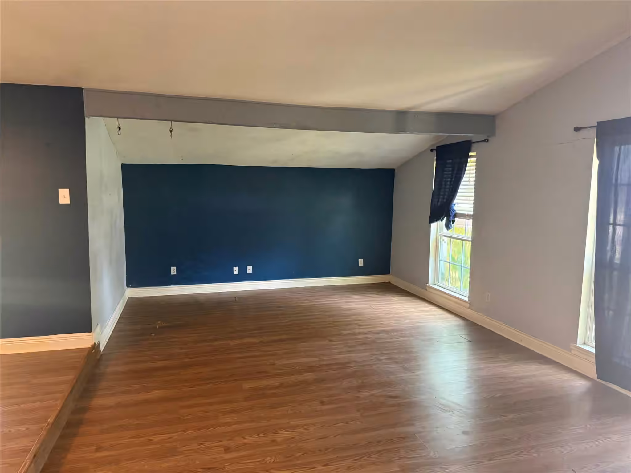Photo 3 of 5210 Dunnethead Drive, Houston, TX